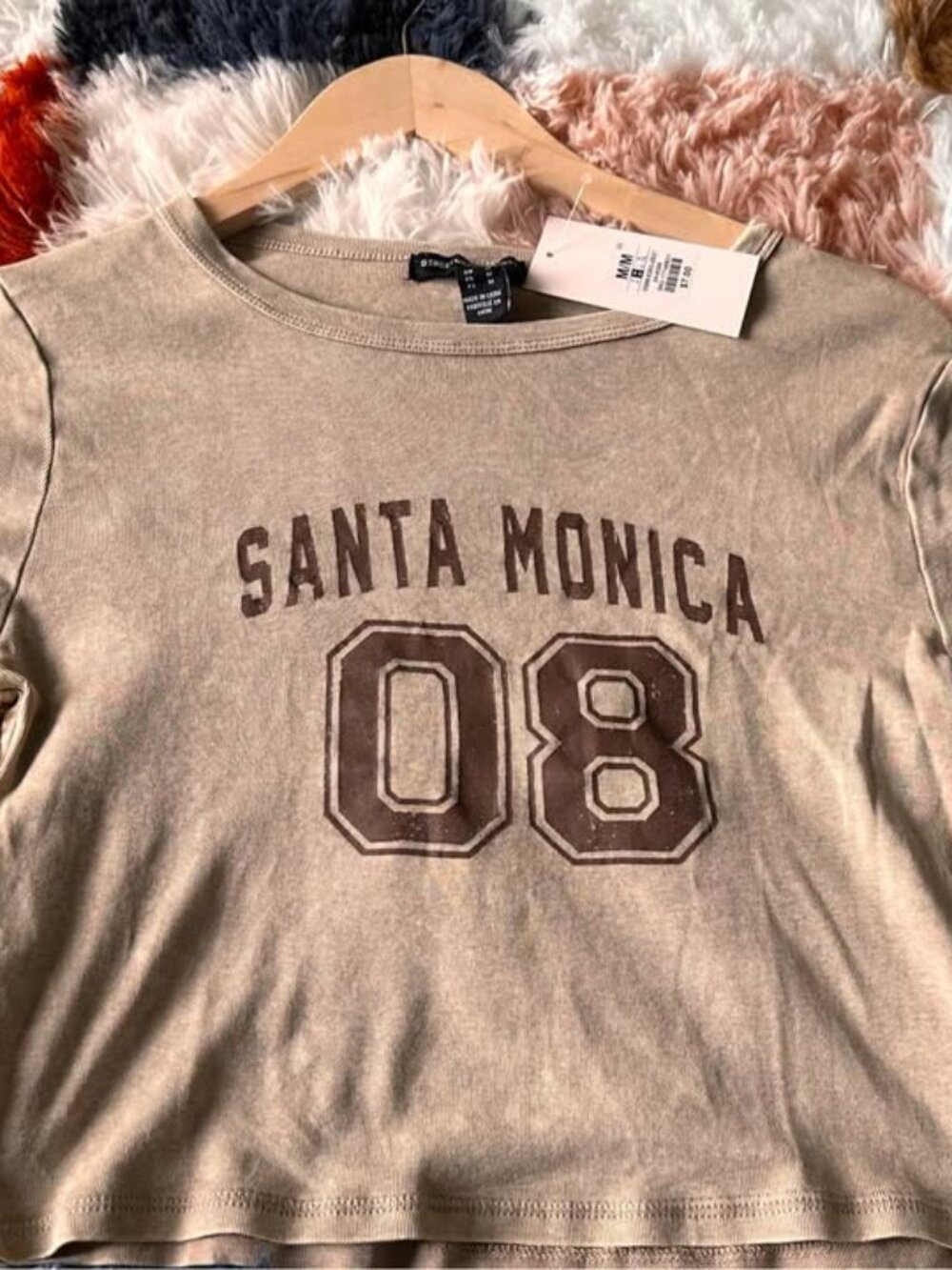 Tween Santa Monica 08 Cropped Tee Size Medium Beige/Brown